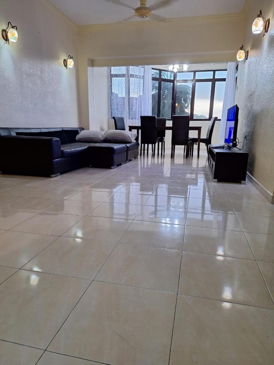 Seaput Srisayang Apartment Batu Feringgi Ngoại thất bức ảnh
