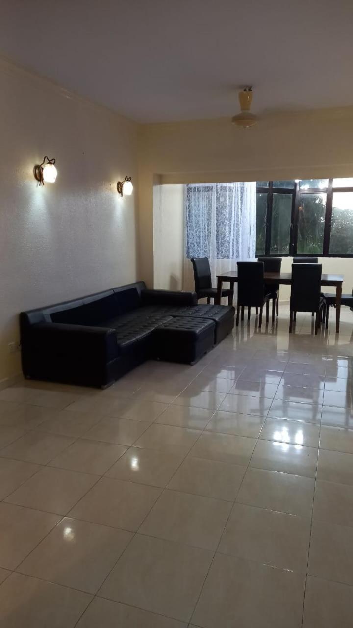 Seaput Srisayang Apartment Batu Feringgi Ngoại thất bức ảnh