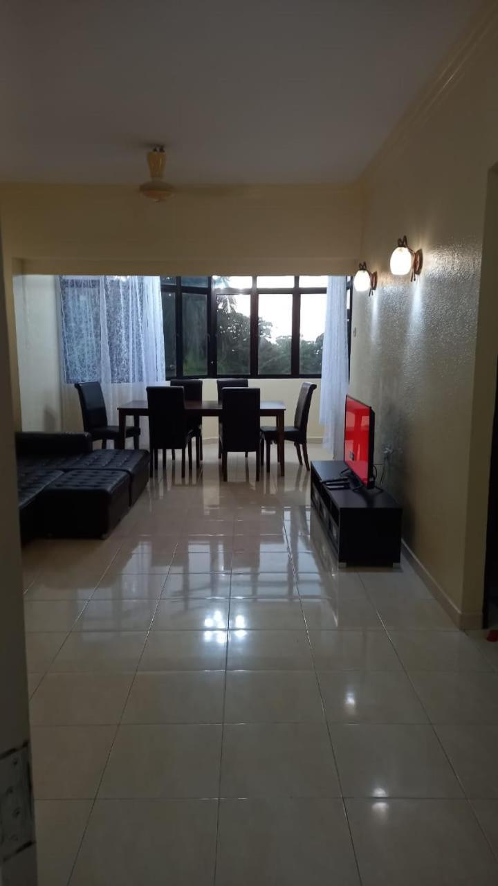 Seaput Srisayang Apartment Batu Feringgi Ngoại thất bức ảnh