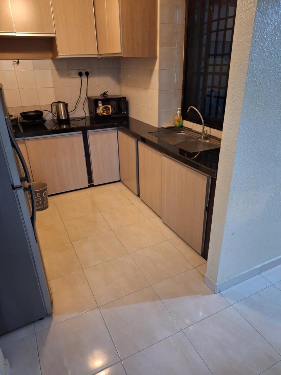 Seaput Srisayang Apartment Batu Feringgi Ngoại thất bức ảnh